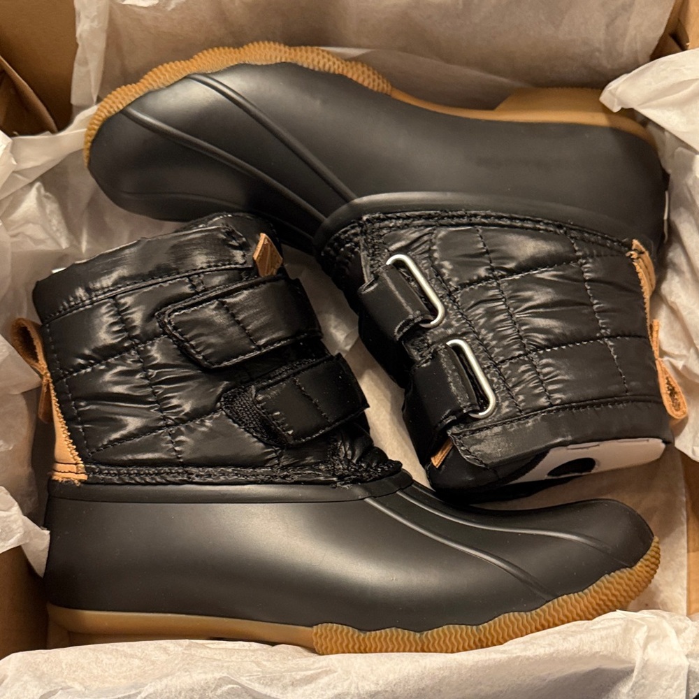 Sperry Black Ankle Boots with Tan Soles NEW NEW
